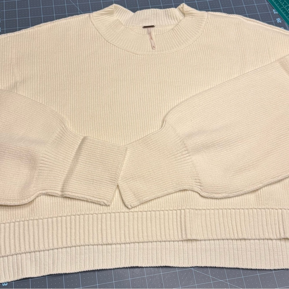 Free People Women's Ivory Cropped Sweater Easy Street, Boxy Fit, Size XL NWT